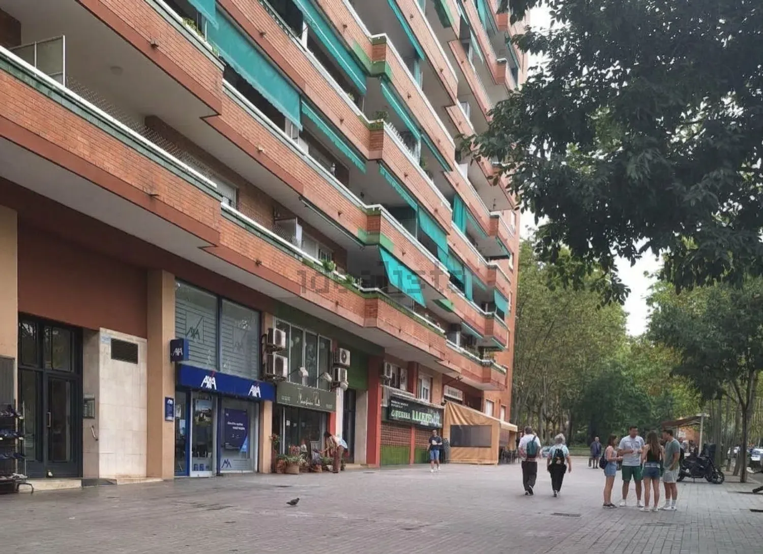 Local en rentabilidad en Lloreda