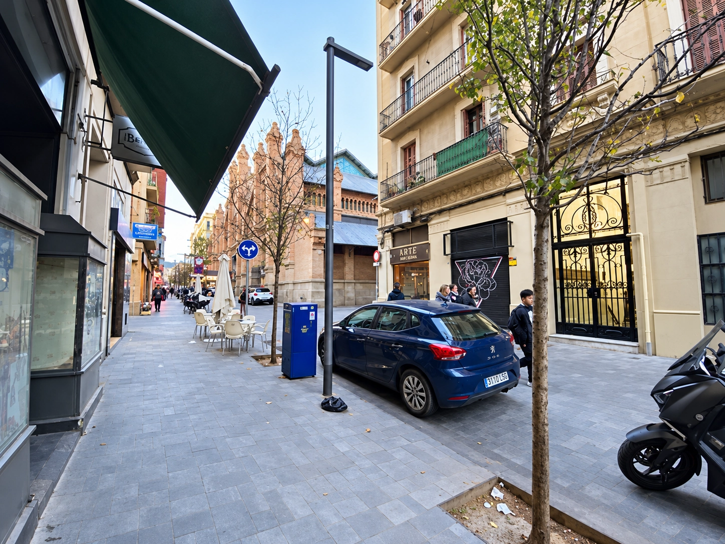 Vuokrattu liiketila myynnissä Santsissa, Barcelonassa · Valokuva 2