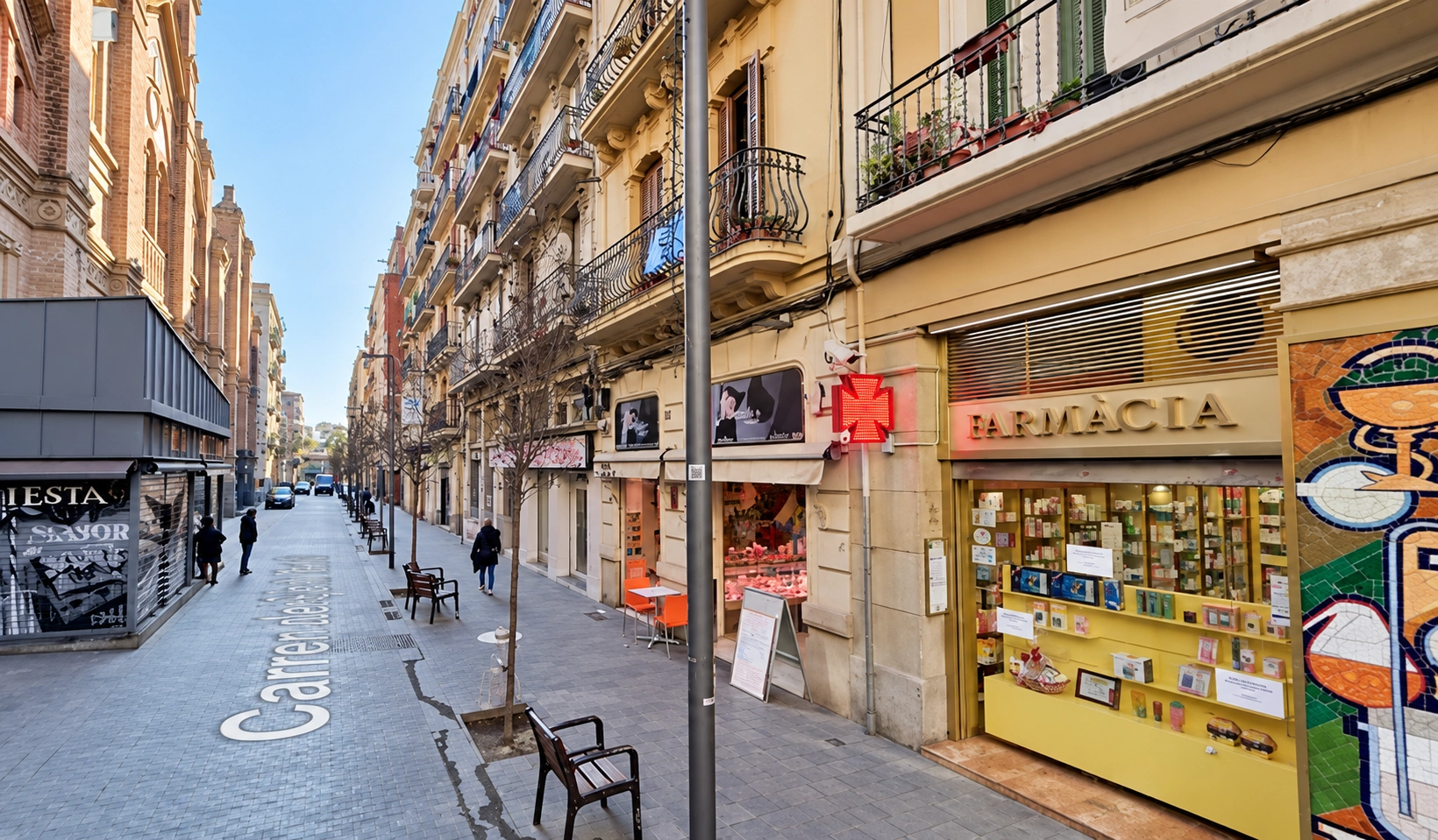 Vuokrattu liiketila myynnissä Santsissa, Barcelonassa · Valokuva 3