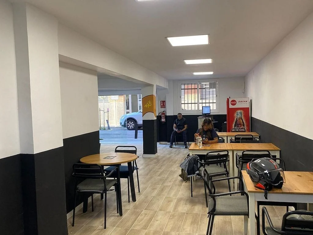 Local en rentabilidad en Pedró, Cornellà